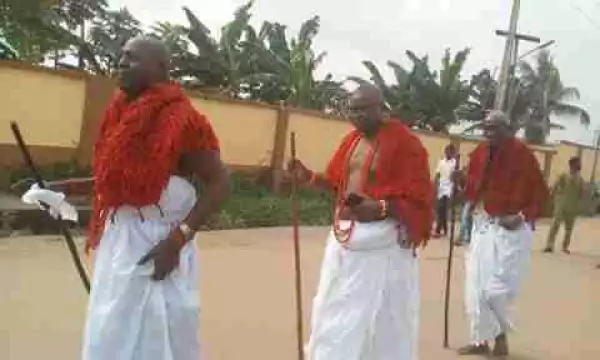 Traditionalists Shut Down Lagos Community, Appease Yewa River With Cow (Pics)